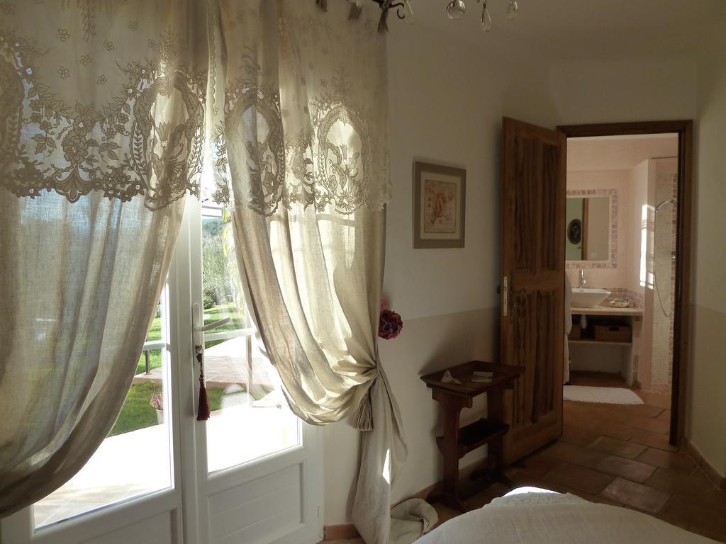Mas De L'Olivette Acomodação com café da manhã Cotignac Quarto foto